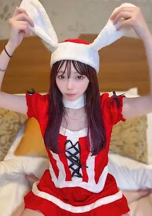 FC2PPV 4715708 Nogizaka style JD looks like Nishino Ose and has a cute Kansai dialect. Dates Yukata with a pure and innocent smile. Ejaculate into a s