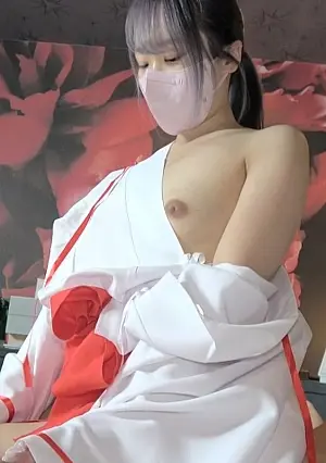 FC2PPV 4734497 A naughty saint girl appears. Her short height and neat appearance are perfect for the image of a saint girl.