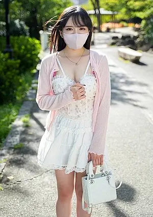FC2PPV 4750833 A simple, authentic first photo shoot with female college student Rise. Her white and pink breasts are exquisite.