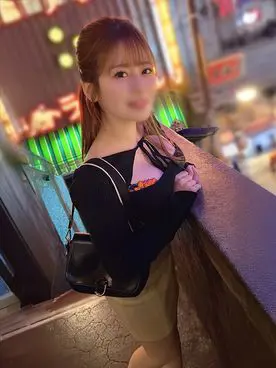 FC2PPV 4789125 A 29-Year-Old Housewife Is In Her 30s With The Softest Skin You've Ever Hugged. She Spreads Her Semen-Covered Pussy