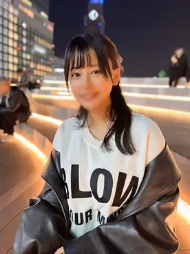 FC2PPV 4792534 The baby-faced busty therapist with J-Cup breasts (24) performs a superb fake breast act