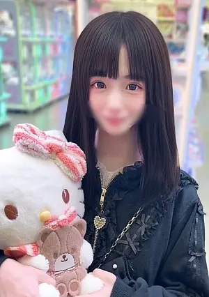 FC2PPV 4811477 A beautiful 148cm tall Li girl with an innocent smile. Her small, soft, and alluring breasts make me want to ejaculate half outside, ha