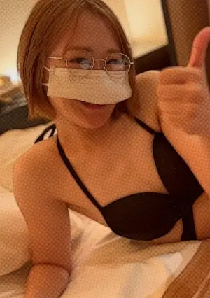 FC2PPV 4814553 First time having anal sex and double penetration with a dildo: Mamiko