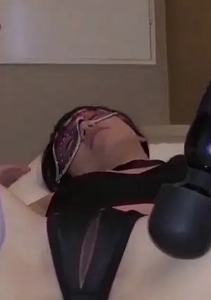 FC2PPV 4817914 A 32-year-old housewife is in her prime and wants two sex toys. Experiencing two different toys leads to pleasure…