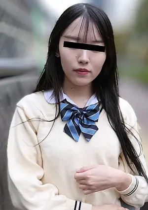 10musume 081425_01 On the train : Moeka Yamashita