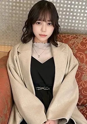 FC2PPV 4847555 A beautiful college student loses control and reaches a frenzied orgasm, her F-cup breasts shaking as she receives a massive amount of 