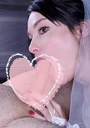 FC2PPV 4853851 A daytime financial trader and New York's #1 S&M lady by night, constantly receiving anal and vaginal ejaculations!