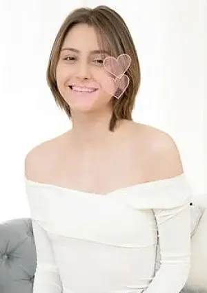 FC2PPV 4874684 A slim, pretty blonde girl is cleaning her room without underwear when her roommate sees her and licks her vagina