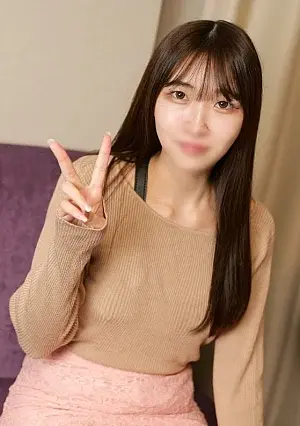 FC2PPV 4877068 A promiscuous girl had obscene messages written all over her body while being served by her beloved owner ♡