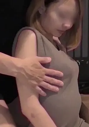 FC2PPV 4880052 The Wife Working at the Jewelry Store – Full Version with Lightly Blurred Face