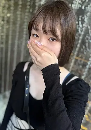 FC2PPV 4881990 A second-year university student in Tokyo ♥ Her translucent, beautiful skin and stunning F-cup breasts shake violently and uncontrollab