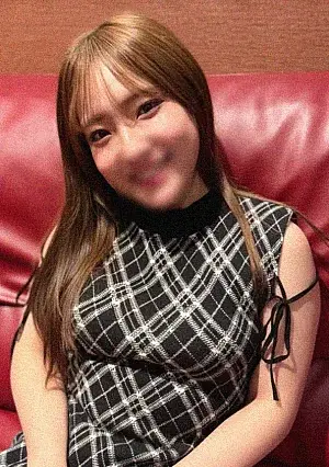 FC2PPV 4881856 Only one previous sexual partner. A 20-year-old girl working part-time at a convenience store, only knowing her boyfriend. 