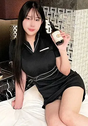 FC2PPV 4883020 Sensual oil massage and ultimate teasing by a busty H-class beauty will make you lose all self-control! Naked sex with the risk of bein